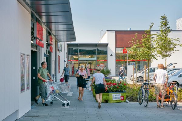 Einkaufszentrum Nidder Forum